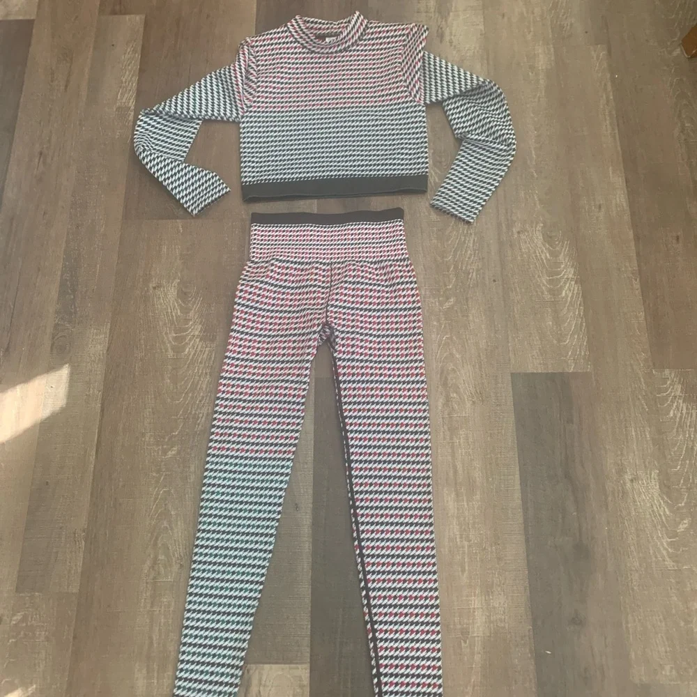 Fabletics set - Picture 1 of 8